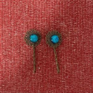 DISCOUNTED SHIPPING - Blue Jewel Vintage Antique Look Hair Pins Barrettes